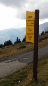 la-rosiere-chemin-repare-raquettes-ecombelles